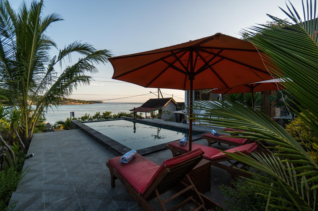 Hotel Kusuma Abiakta Sea Side Lembongan Esterno foto